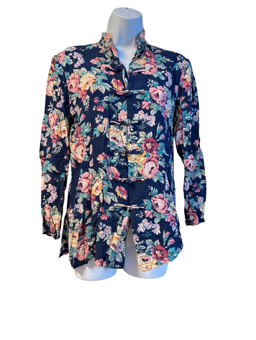 Vintage Floral Long Sleeve Shirt with Mandarin Collar and Frog Closures